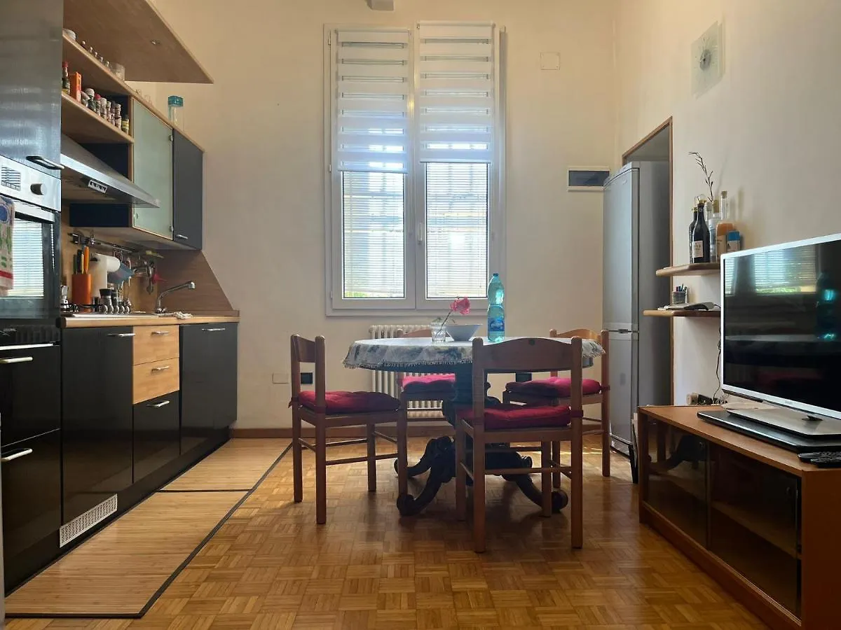 Red Sun Acquarium Apartment Bologna 0*,  Italy